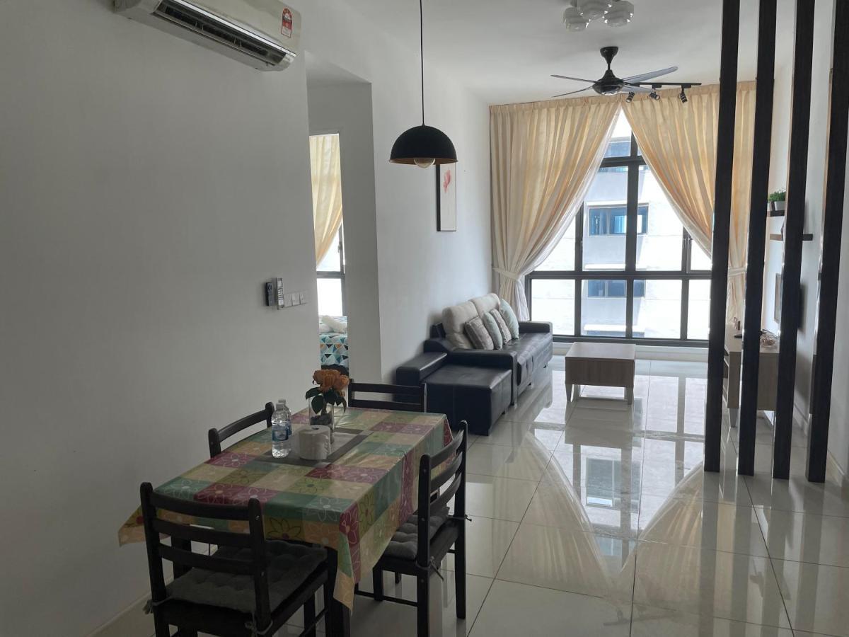 2 Bedroom Apartment @Setia Sky 88 Τζόχορ Μπάχρου Εξωτερικό φωτογραφία