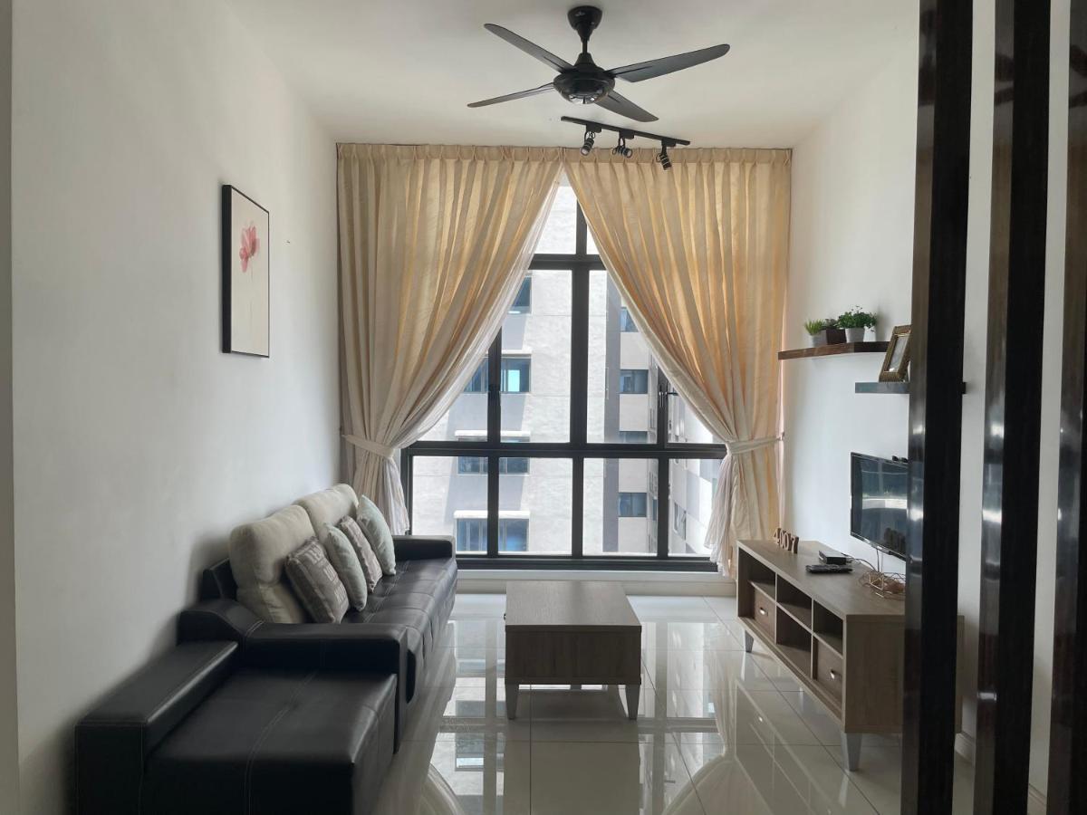 2 Bedroom Apartment @Setia Sky 88 Τζόχορ Μπάχρου Εξωτερικό φωτογραφία